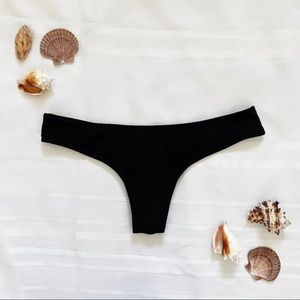 ISO BLACK MIDORI WHALE TALE BOTTOMS